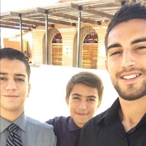 Meet your Posher, Josue